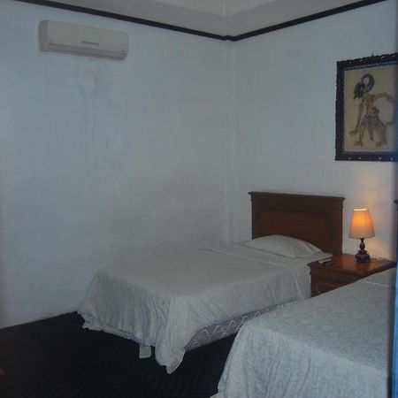 Sadinah Sahid Josodipuro Hotel Colomadu Exterior photo