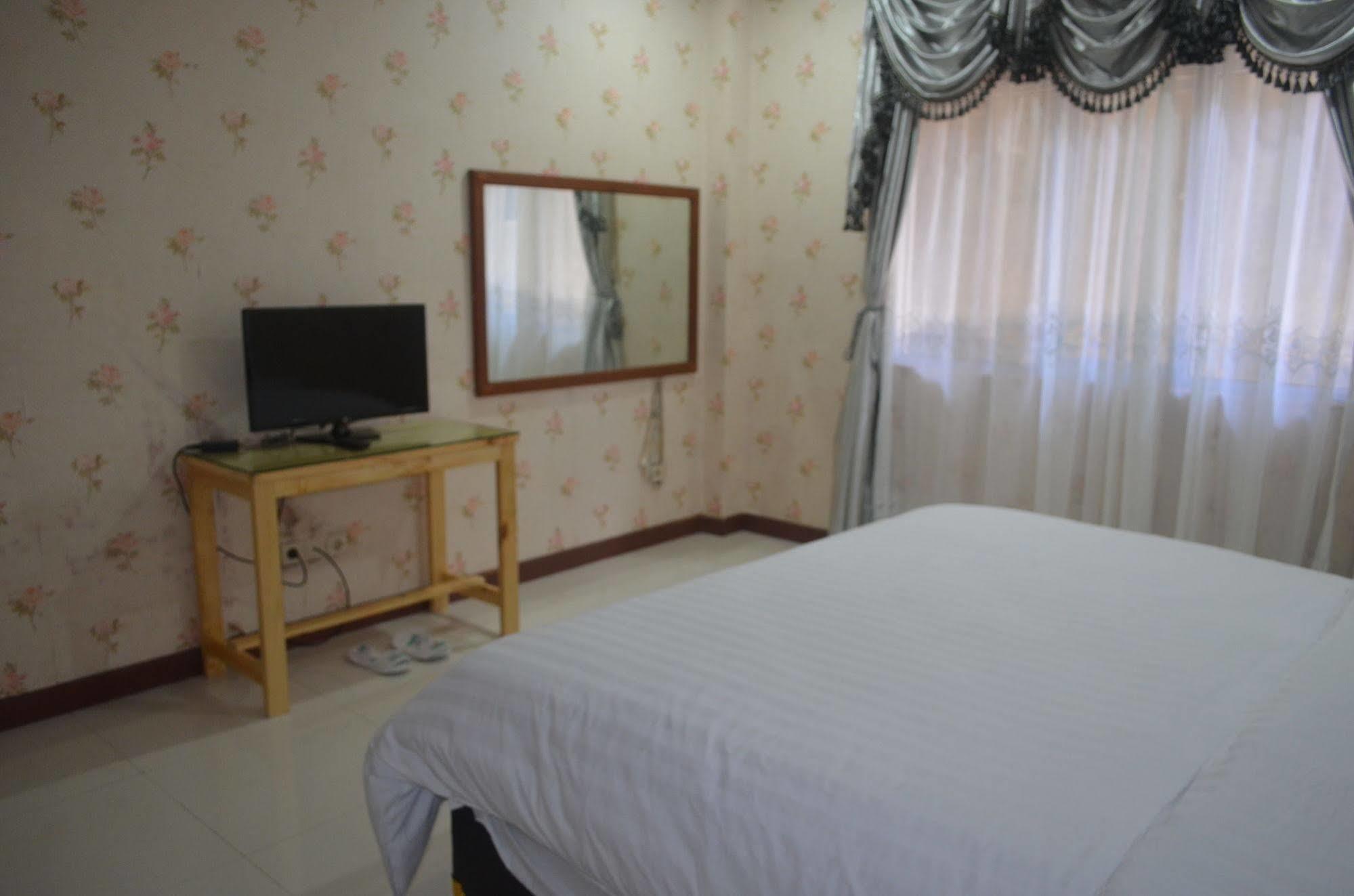 Sadinah Sahid Josodipuro Hotel Colomadu Exterior photo