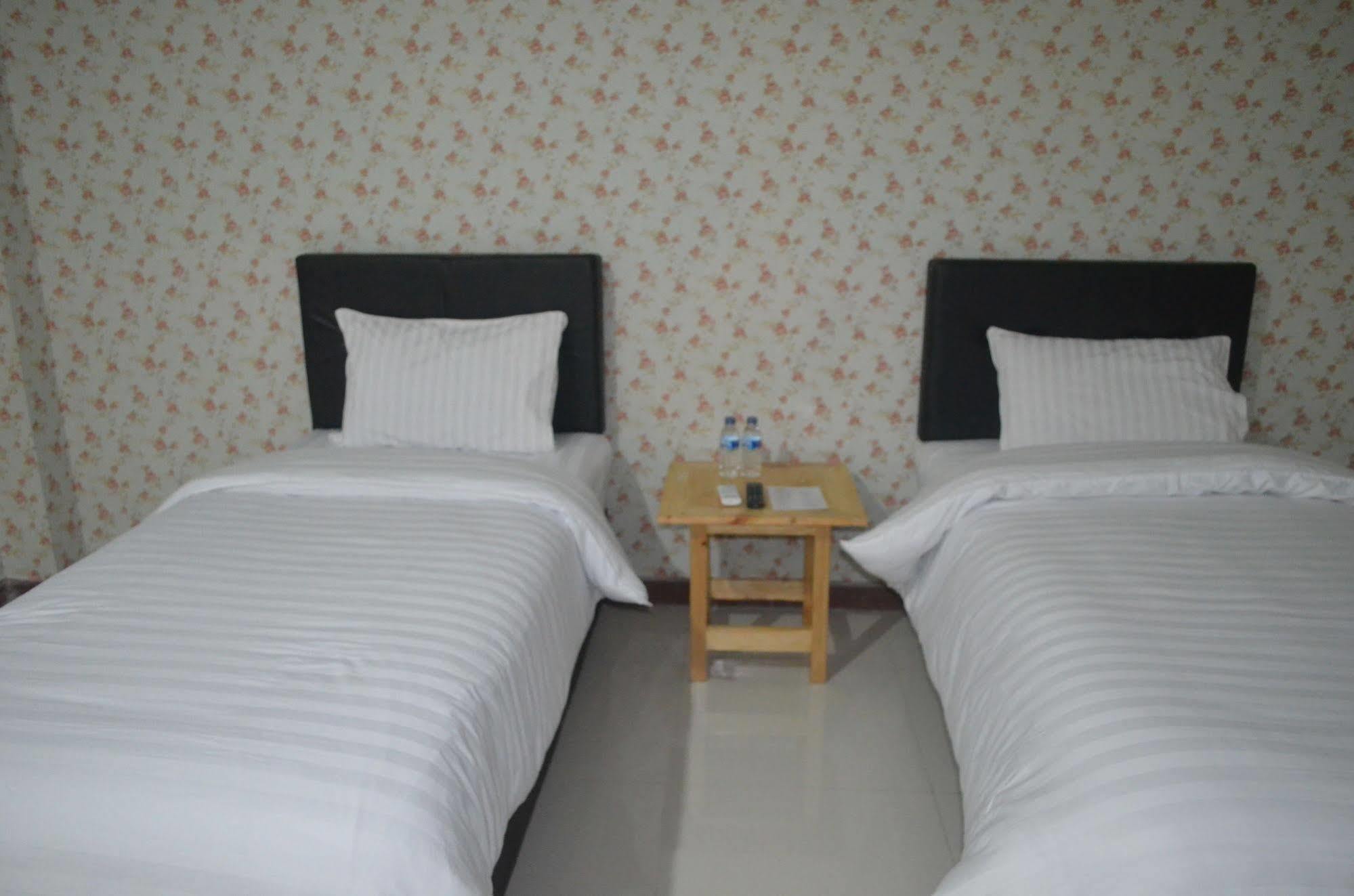 Sadinah Sahid Josodipuro Hotel Colomadu Exterior photo